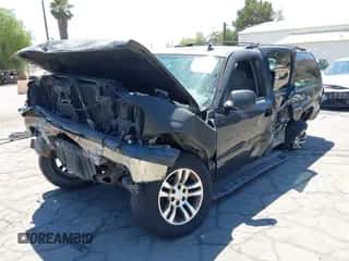 2006 Chevrolet Suburban LS 1WT z VIN 1GNEC16Z06J140083, wystawiony jako IAAI lot #42873925 z przebiegiem 254 683 mil mil oraz . Historia ofert i sprzedaży dostępna na DreamBid. Obrazek 2.