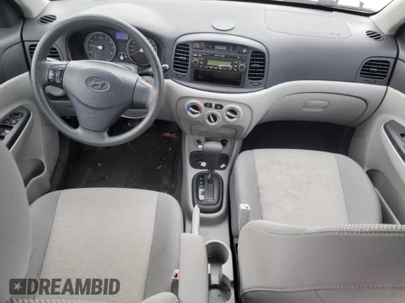 ✅ 2010 Hyundai Accent GL • VIN: KMHCN4BC0AU401826 • Лот: 45659195. Опубликован ранее на Copart с пробегом 168 392 миль. Бесплатный доступ к архиву аукционных продаж из США и подробный отчёт об истории автомобиля на DreamBid. Изображение 8.