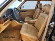 ✅ 1988 Mercedes-Benz 560 • VIN: WDBCA39D4JA397286 • Lot: 67397615. Wystawiony na Copart z przebiegiem 109 532 mil. Bezpłatny archiwum sprzedaży aukcyjnych z USA i szczegółowy raport historii pojazdu na DreamBid. Zdjęcie 7.