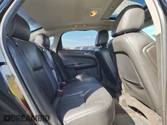 ✅ 2014 Chevrolet Impala LTZ • VIN: 2G1WC5E38E1170662 • Lot: 80163495. Wystawiony na Copart z przebiegiem 92 852 mil. Bezpłatny archiwum sprzedaży aukcyjnych z USA i szczegółowy raport historii pojazdu na DreamBid. Zdjęcie 10.