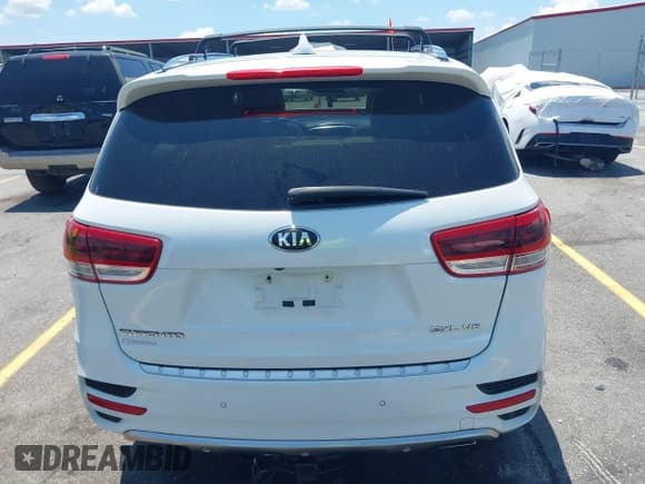 ✅ 2017 Kia Sorento SX • VIN: 5XYPKDA58HG262218 • Lot: 42538131. Listed on IAAI with 115,459 mi. Free auction sales archive from the USA and detailed vehicle history report at DreamBid. Image 17.
