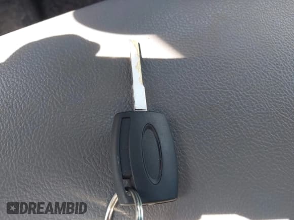 ✅ 2017 Ford Transit • VIN: 1FTYR1ZM1HKB13413 • Lot: 42117599. Wystawiony na IAAI z przebiegiem 114 620 mil. Bezpłatny archiwum sprzedaży aukcyjnych z USA i szczegółowy raport historii pojazdu na DreamBid. Zdjęcie 11.