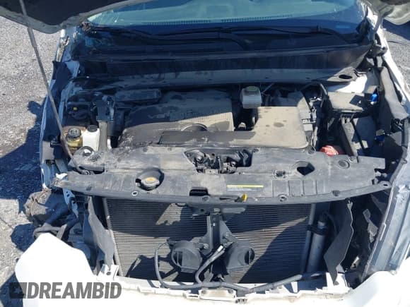 ✅ 2019 Nissan Pathfinder S • VIN: 5N1DR2MM4KC638264 • Lot: 42048739. Listed on IAAI with 106,373 mi. Free auction sales archive from the USA and detailed vehicle history report at DreamBid. Image 10.