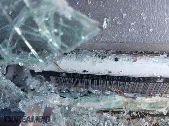 ✅ 2006 Chevrolet Silverado 2500HD LT1 • VIN: 1GCHK23D36F197355 • Lot: 41667090. Listed on IAAI with Not provided. Free auction sales archive from the USA and detailed vehicle history report at DreamBid. Image 9.