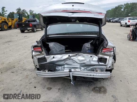✅ 2017 Lincoln MKZ Premiere • VIN: 3LN6L5A96HR657016 • Lot: 58348484. Wystawiony na Copart z przebiegiem 66 174 mil. Bezpłatny archiwum sprzedaży aukcyjnych z USA i szczegółowy raport historii pojazdu na DreamBid. Zdjęcie 6.