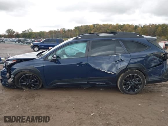 ✅ 2024 Subaru Outback Onyx • VIN: 4S4BTALC0R3114387 • Lot: 43581823. Listed on IAAI with 76,395 mi. Free auction sales archive from the USA and detailed vehicle history report at DreamBid. Image 14.