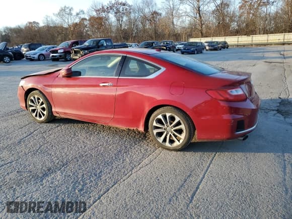 ✅ 2013 Honda Accord EX-L • VIN: 1HGCT2A89DA004974 • Lot: 92279875. Wystawiony na Copart z przebiegiem 223 406 mil. Bezpłatny archiwum sprzedaży aukcyjnych z USA i szczegółowy raport historii pojazdu na DreamBid. Zdjęcie 2.