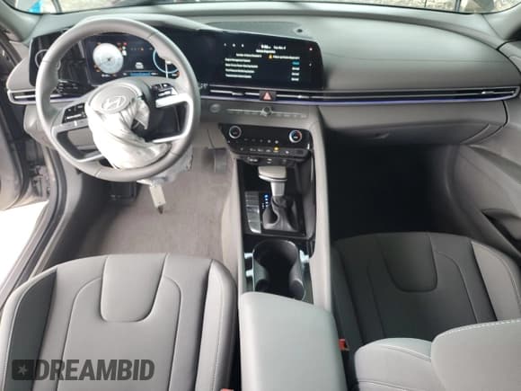 ✅ 2025 Hyundai Elantra SEL Convenience • VIN: KMHLS4DG4SU937785 • Lot: 91223505. Wystawiony na Copart z przebiegiem 4 446 mil. Bezpłatny archiwum sprzedaży aukcyjnych z USA i szczegółowy raport historii pojazdu na DreamBid. Zdjęcie 8.