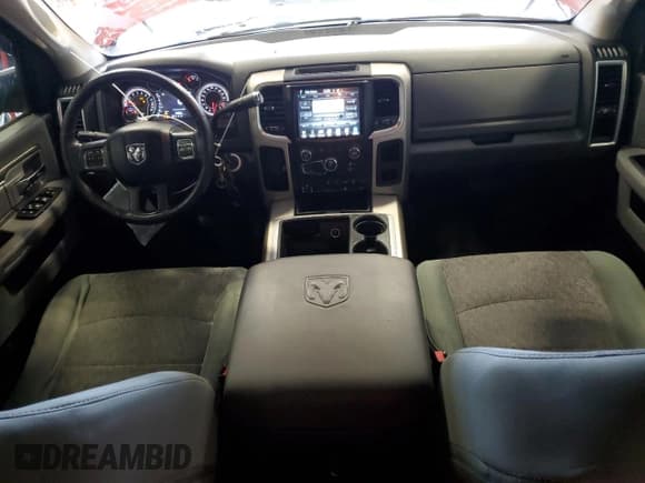 ✅ 2015 Ram 3500 Lone Star • VIN: 3C63R3HL6FG618941 • Лот: 45889185. Опубликован ранее на Copart с пробегом 194 198 миль. Бесплатный доступ к архиву аукционных продаж из США и подробный отчёт об истории автомобиля на DreamBid. Изображение 8.