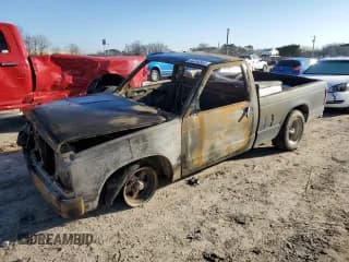 ✅ 1988 Chevrolet S-10 • VIN: 1GCBS14E1J2131586 • Лот: 46256855. Опубликован ранее на Copart с пробегом Не указан. Бесплатный доступ к архиву аукционных продаж из США и подробный отчёт об истории автомобиля на DreamBid. Изображение 1.