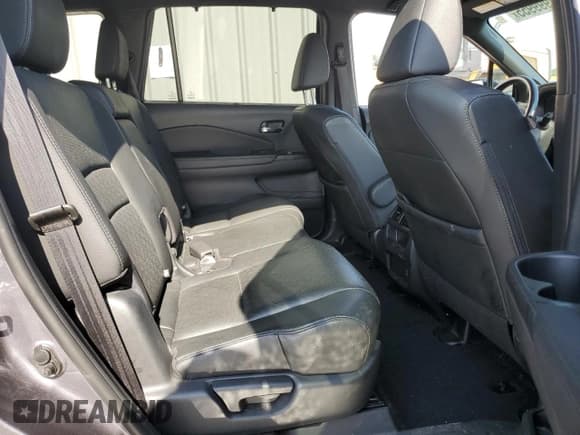 ✅ 2021 Honda Passport EX-L • VIN: 5FNYF7H50MB011873 • Lot: 63999955. Listed on Copart with 86,739 mi. Free auction sales archive from the USA and detailed vehicle history report at DreamBid. Image 11.