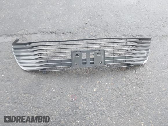 ✅ 2018 Toyota Camry Hybrid SE • VIN: 4T1B21HK0JU005414 • Lot: 43715775. Listed on IAAI with 176,737 mi. Free auction sales archive from the USA and detailed vehicle history report at DreamBid. Image 12.