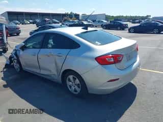 2018 Chevrolet Cruze LS с VIN 1G1BC5SM0J7238462, выставлен на аукционе IAAI как лот 43068466 с пробегом 116 674 миль миль и . История ставок и продаж доступна на DreamBid. Изображение 3.