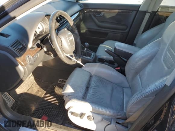 ✅ 2005 Audi S4 • VIN: WAUGL78E05A532118 • Lot: 87501375. Wystawiony na Copart z przebiegiem 150 526 mil. Bezpłatny archiwum sprzedaży aukcyjnych z USA i szczegółowy raport historii pojazdu na DreamBid. Zdjęcie 7.