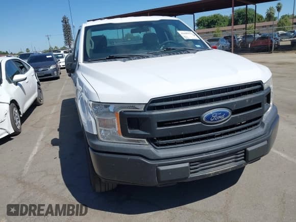 ✅ 2018 Ford F-150 XL • VIN: 1FTMF1CB1JKC01852 • Lot: 42449112. Wystawiony na IAAI z przebiegiem 99 105 mil. Bezpłatny archiwum sprzedaży aukcyjnych z USA i szczegółowy raport historii pojazdu na DreamBid. Zdjęcie 6.