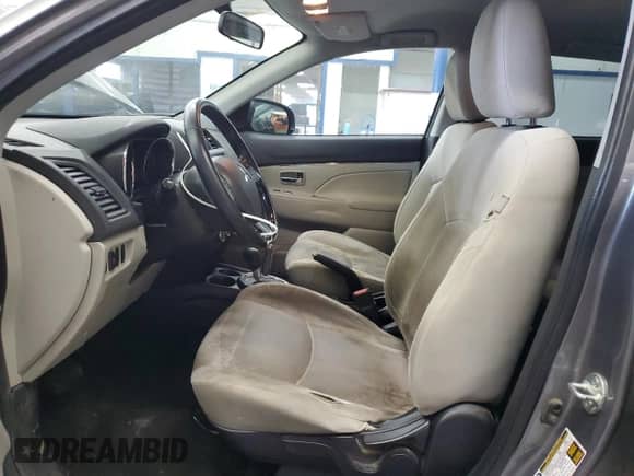 2017 Mitsubishi Outlander SE z VIN JA4AR3AW2HZ064606, wystawiony jako Copart lot #87309175 z przebiegiem 89 406 mil mil oraz Szkoda całkowita • Salvage title. Historia ofert i sprzedaży dostępna na DreamBid. Obrazek 7.