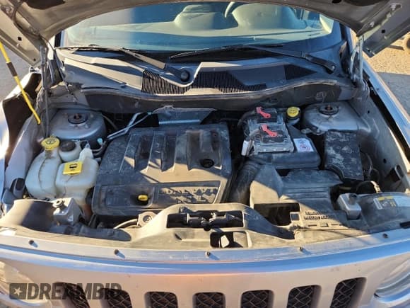 ✅ 2016 Jeep Patriot Sport • VIN: 1C4NJRBB2GD781869 • Лот: 90757055. Опубликован ранее на Copart с пробегом 108 261 миль. Бесплатный доступ к архиву аукционных продаж из США и подробный отчёт об истории автомобиля на DreamBid. Изображение 11.