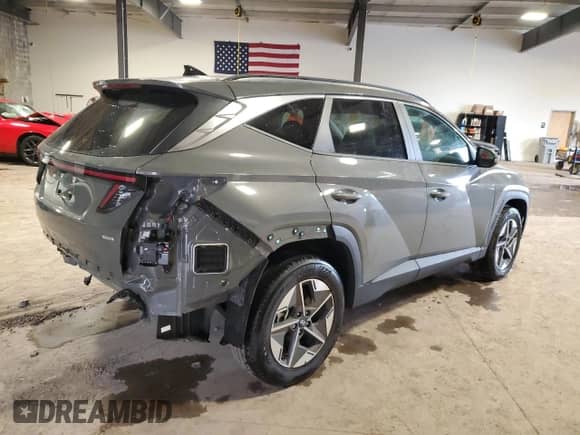 2025 Hyundai Tucson SEL Convenience с VIN 5NMJCCDE7SH483914, выставлен на аукционе Copart как лот 84227295 с пробегом 10 703 миль миль и Списание • Salvage title. История ставок и продаж доступна на DreamBid. Изображение 3.