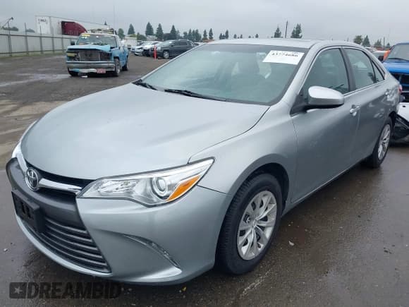 ✅ 2015 Toyota Camry LE • VIN: 4T4BF1FK3FR483654 • Lot: 43774686. Wystawiony na IAAI z przebiegiem 62 982 mil. Bezpłatny archiwum sprzedaży aukcyjnych z USA i szczegółowy raport historii pojazdu na DreamBid. Zdjęcie 21.
