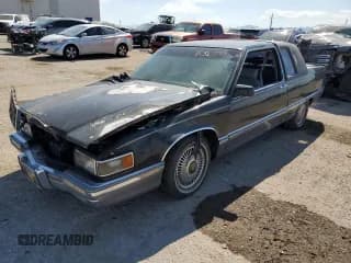 ✅ 1992 Cadillac Fleetwood • VIN: 1G6CB13B7N4278200 • Лот: 75325584. Опубликован ранее на Copart с пробегом Не указан. Бесплатный доступ к архиву аукционных продаж из США и подробный отчёт об истории автомобиля на DreamBid. Изображение 1.