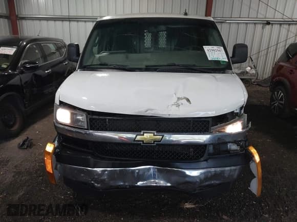✅ 2020 Chevrolet Express Cargo • VIN: 1GCWGAFG0L1229714 • Lot: 42902507. Listed on IAAI with 120,592 mi. Free auction sales archive from the USA and detailed vehicle history report at DreamBid. Image 6.