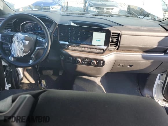 ✅ 2025 Chevrolet Silverado 1500 • VIN: 3GCUKDE82SG169193 • Лот: 66295515. Опубликован ранее на Copart с пробегом 3 482 миль. Бесплатный доступ к архиву аукционных продаж из США и подробный отчёт об истории автомобиля на DreamBid. Изображение 8.