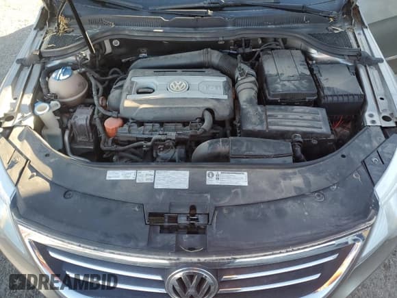 ✅ 2012 Volkswagen CC Sport • VIN: WVWNP7AN6CE533613 • Лот: 82024884. Опубликован ранее на Copart с пробегом 108 089 миль. Бесплатный доступ к архиву аукционных продаж из США и подробный отчёт об истории автомобиля на DreamBid. Изображение 11.