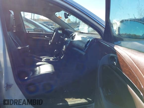 ✅ 2013 Buick Enclave Premium • VIN: 5GAKRDKDXDJ173113 • Lot: 43637030. Listed on IAAI with 269,313 mi. Free auction sales archive from the USA and detailed vehicle history report at DreamBid. Image 5.