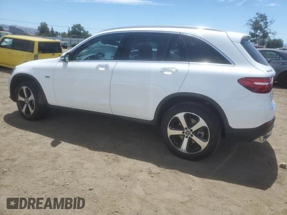 ✅ 2018 Mercedes-Benz GLC 350e • VIN: WDC0G5EB9JF400845 • Lot: 65288635. Wystawiony na Copart z przebiegiem 74 357 mil. Bezpłatny archiwum sprzedaży aukcyjnych z USA i szczegółowy raport historii pojazdu na DreamBid. Zdjęcie 2.