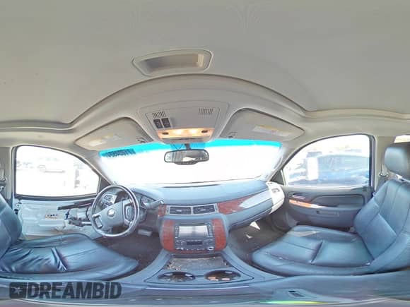 2011 Chevrolet Silverado 3500HD DRW LTZ с VIN 1GC4K1C81BF132820, выставлен на аукционе Copart как лот 71804524 с пробегом 267 399 миль миль и Чистый • Clean title. История ставок и продаж доступна на DreamBid. Изображение 13.