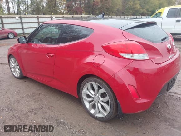 ✅ 2012 Hyundai Veloster w/Red Int • VIN: KMHTC6AD5CU066240 • Lot: 43544107. Listed on IAAI with 196,722 mi. Free auction sales archive from the USA and detailed vehicle history report at DreamBid. Image 3.