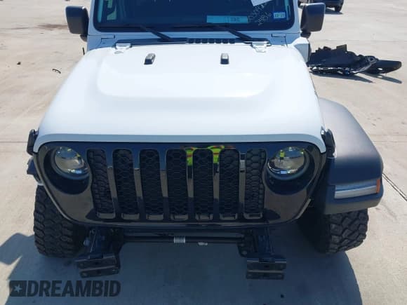 ✅ 2023 Jeep Wrangler • VIN: 1C4JJXN68PW592486 • Lot: 41971209. Wystawiony na IAAI z przebiegiem 10 131 mil. Bezpłatny archiwum sprzedaży aukcyjnych z USA i szczegółowy raport historii pojazdu na DreamBid. Zdjęcie 13.