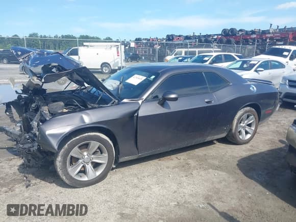 ✅ 2019 Dodge Challenger SXT • VIN: 2C3CDZAG8KH752288 • Lot: 42763635. Wystawiony na IAAI z przebiegiem 106 277 mil. Bezpłatny archiwum sprzedaży aukcyjnych z USA i szczegółowy raport historii pojazdu na DreamBid. Zdjęcie 13.