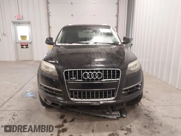✅ 2012 Audi Q7 Premium Plus • VIN: WA1LMAFE1CD009775 • Lot: 41304315. Wystawiony na IAAI z przebiegiem 215 578 mil. Bezpłatny archiwum sprzedaży aukcyjnych z USA i szczegółowy raport historii pojazdu na DreamBid. Zdjęcie 12.