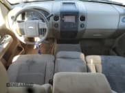 ✅ 2006 Ford F-150 STX • VIN: 1FTRX14W06NB29195 • Lot: 85838035. Wystawiony na Copart z przebiegiem 217 717 mil. Bezpłatny archiwum sprzedaży aukcyjnych z USA i szczegółowy raport historii pojazdu na DreamBid. Zdjęcie 8.