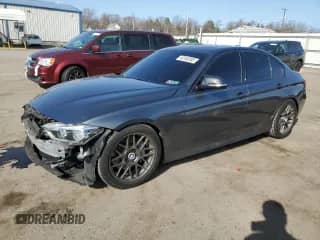 2018 BMW 3 Series 340i xDrive with VIN WBA8B7G56JNV10992, listed as a Copart auction lot 49150305 with 75,281 mi miles and Salvage title. Bid and sale history available at DreamBid. Image 1.