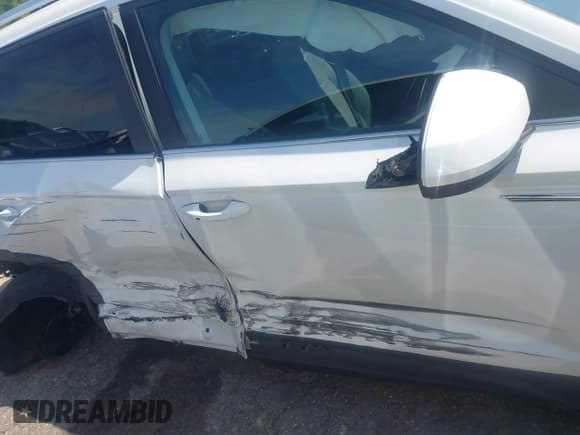 ✅ 2022 Volkswagen Taos SE • VIN: 3VVLX7B26NM090163 • Lot: 42032291. Listed on IAAI with 44,634 mi. Free auction sales archive from the USA and detailed vehicle history report at DreamBid. Image 14.