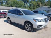 ✅ 2020 Nissan Pathfinder SL • VIN: 5N1DR2CM7LC612874 • Лот: 43015937. Опубликован ранее на IAAI с пробегом 111 018 миль. Бесплатный доступ к архиву аукционных продаж из США и подробный отчёт об истории автомобиля на DreamBid. Изображение 1.