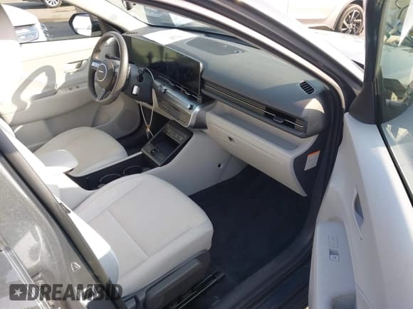 ✅ 2024 Hyundai Kona SEL • VIN: KM8HC3A61RU014490 • Lot: 41022202. Listed on IAAI with 5,768 mi. Free auction sales archive from the USA and detailed vehicle history report at DreamBid. Image 5.