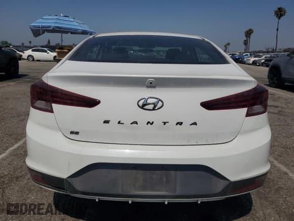 ✅ 2019 Hyundai Elantra SE • VIN: 5NPD74LF9KH453110 • Lot: 61613405. Listed on Copart with 116,197 mi. Free auction sales archive from the USA and detailed vehicle history report at DreamBid. Image 6.