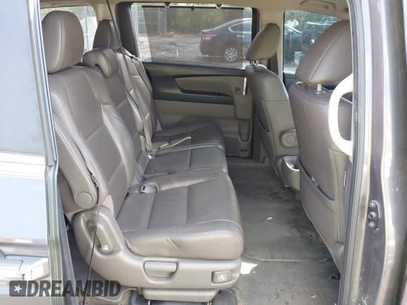 ✅ 2014 Honda Odyssey EX-L • VIN: 5FNRL5H60EB120877 • Lot: 42061130. Wystawiony na IAAI z przebiegiem 215 356 mil. Bezpłatny archiwum sprzedaży aukcyjnych z USA i szczegółowy raport historii pojazdu na DreamBid. Zdjęcie 8.