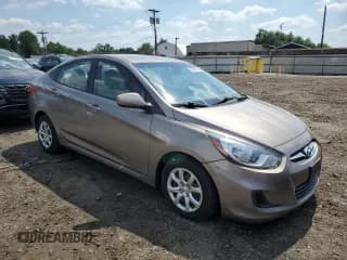 ✅ 2014 Hyundai Accent GLS • VIN: KMHCT4AE1EU729061 • Лот: 59245554. Опубликован ранее на Copart с пробегом 67 757 миль. Бесплатный доступ к архиву аукционных продаж из США и подробный отчёт об истории автомобиля на DreamBid. Изображение 4.