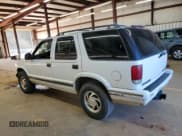 ✅ 1996 Chevrolet Blazer • VIN: 1GNDT13W5T2230602 • Lot: 87273235. Wystawiony na Copart z przebiegiem 201 815 mil. Bezpłatny archiwum sprzedaży aukcyjnych z USA i szczegółowy raport historii pojazdu na DreamBid. Zdjęcie 2.
