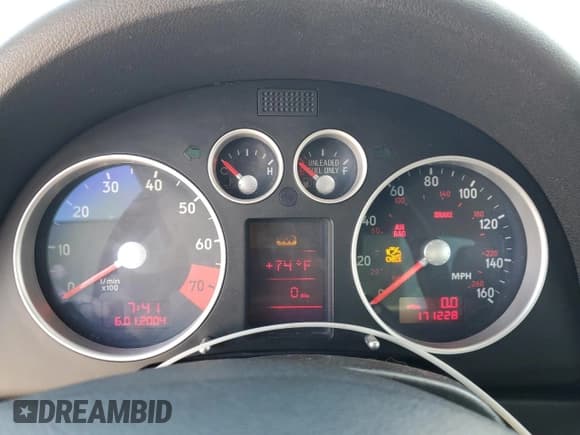 ✅ 2002 Audi TT • VIN: TRUWT28N321021179 • Lot: 57651485. Listed on Copart with 171,228 mi. Free auction sales archive from the USA and detailed vehicle history report at DreamBid. Image 9.