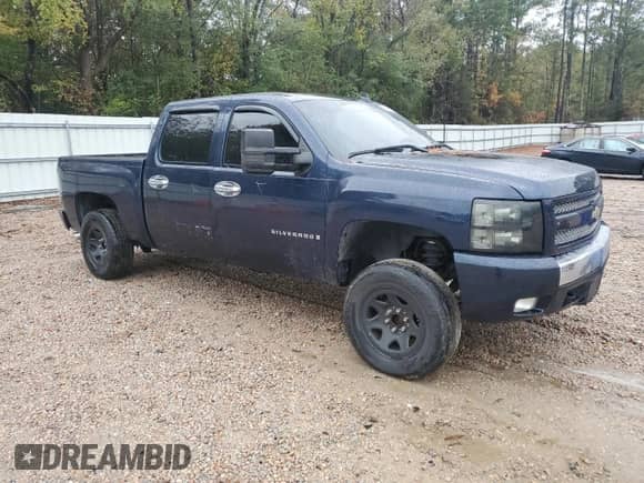 2008 Chevrolet Silverado 1500 1LT with VIN 2GCEC13J581160415, listed as a Copart auction lot 90655795 with 168,483 mi miles and Clean title. Bid and sale history available at DreamBid. Image 4.