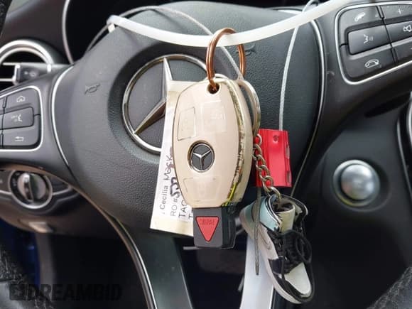 ✅ 2017 Mercedes-Benz C 300 • VIN: 55SWF4JB0HU202316 • Лот: 42139505. Опубликован ранее на IAAI с пробегом 88 514 миль. Бесплатный доступ к архиву аукционных продаж из США и подробный отчёт об истории автомобиля на DreamBid. Изображение 11.