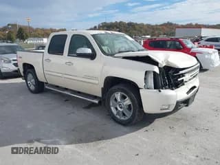 ✅ 2013 Chevrolet Silverado 1500 LTZ • VIN: 3GCPKTE79DG312531 • Lot: 43674519. Wystawiony na IAAI z przebiegiem 227 234 mil. Bezpłatny archiwum sprzedaży aukcyjnych z USA i szczegółowy raport historii pojazdu na DreamBid. Zdjęcie 1.