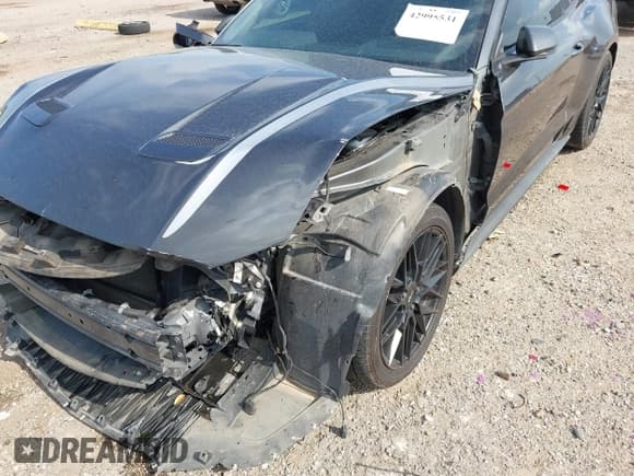 ✅ 2020 Ford Mustang EcoBoost • VIN: 1FA6P8TD4L5175948 • Lot: 42995531. Listed on IAAI with 77,606 mi. Free auction sales archive from the USA and detailed vehicle history report at DreamBid. Image 6.