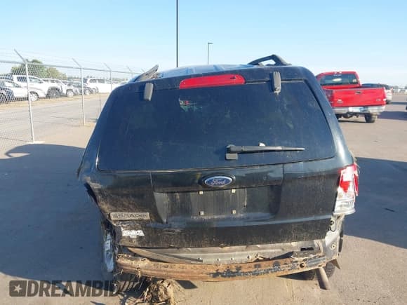 ✅ 2009 Ford Escape XLT • VIN: 1FMCU93759KB78921 • Лот: 43325735. Опубликован ранее на IAAI с пробегом Не указан. Бесплатный доступ к архиву аукционных продаж из США и подробный отчёт об истории автомобиля на DreamBid. Изображение 16.