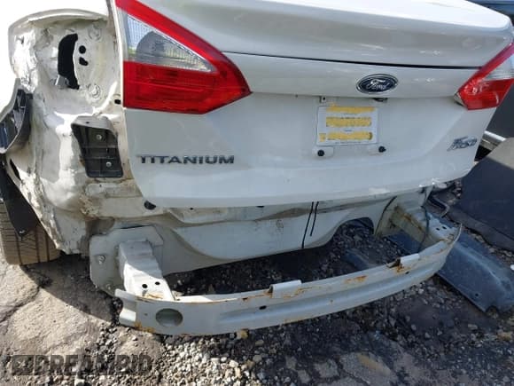 ✅ 2018 Ford Fiesta Titanium • VIN: 3FADP4CJ0JM138926 • Lot: 41578956. Listed on IAAI with 152,579 mi. Free auction sales archive from the USA and detailed vehicle history report at DreamBid. Image 17.